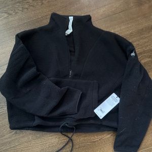 NWT alo yoga fleece